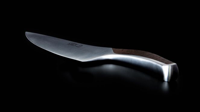 
                    Synchros Chef's knife with 23 cm long, wide blade