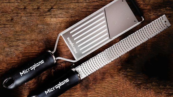 
                    Gourmet slicer and zester of Gourmet Grater set from Microplane