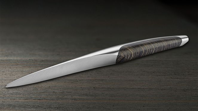 
                    couteau de table du couverts de table sknife