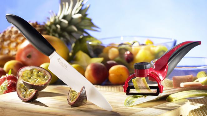 
                    The ceramic universal knife is appropriate for fruit