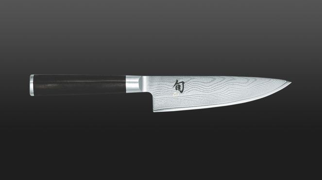 
                    Le Shun couteau de cuisine est en acier damassé.