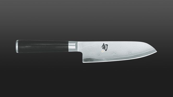 
                    Dieses Santoku Messer schneidet Fisch, Fleisch und Gemüse