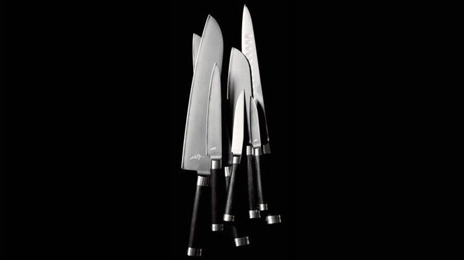 
                    petit Santoku Michel Bras de la série de couteaux Michel Bras