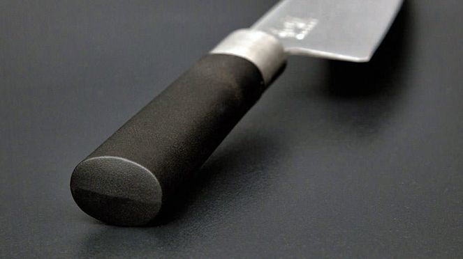 
                    Wasabi Santoku Kai with handle