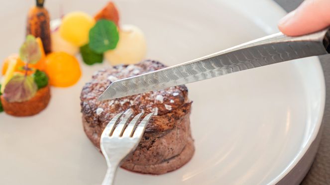 Fine cutlery outlet