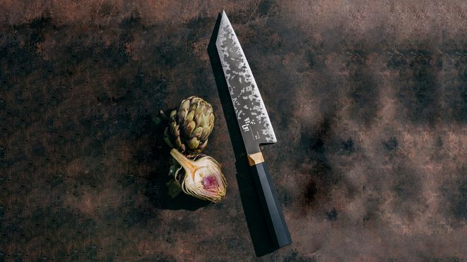 
                    Kiritsuke Ensei de Kai, qui investissent une partie de leurs recettes dans la promotion des jeunes talents culinaires