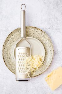 Microplane_Professional_Extra Coarse_38008_Cheese_03_Presse.jpg