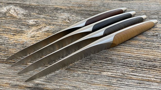 
                    sknife Tafelmesser assortiert mit 4 verschiedenen Holzgriffen