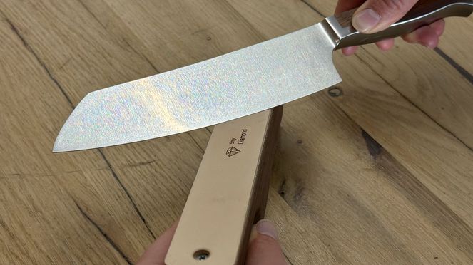 
                    sknife Schleifgerät mit Leder