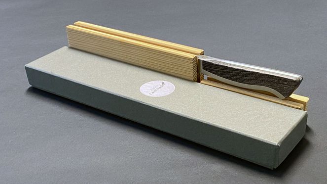 
                    Caminada Bread knife ash wood with drawer insert packaging