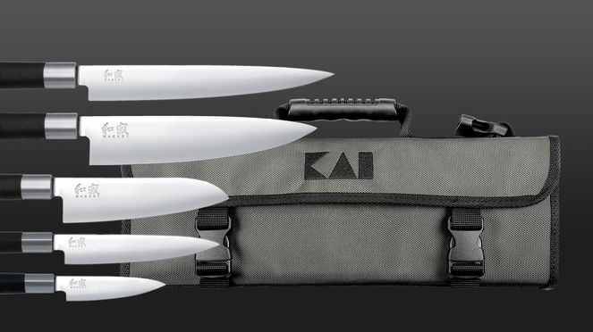 
                    La valigetta di coltelli Wasabi Kai contiene cinque coltelli Wasabi