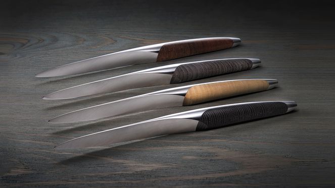 
                    Assorted table knife set with four custom knives made by sknife in Biel