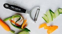 Microplane graters, Y-peeler pro straight blade