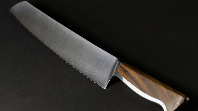
                    Caminada bread knife