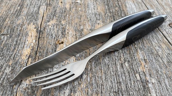 
                    swiss steak cutlery from the knife manufactory sknife