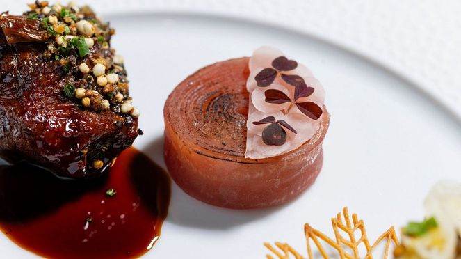 
                    Mateo Hoefligers Hauptgang